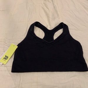 Black sports bra
